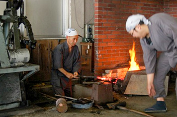 たたらと刀剣館